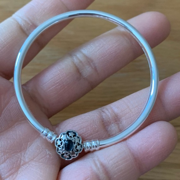 NWOT Moments Disney Aladdin Princess Jasmine Bangle Size 16 cm - Picture 7 of 13